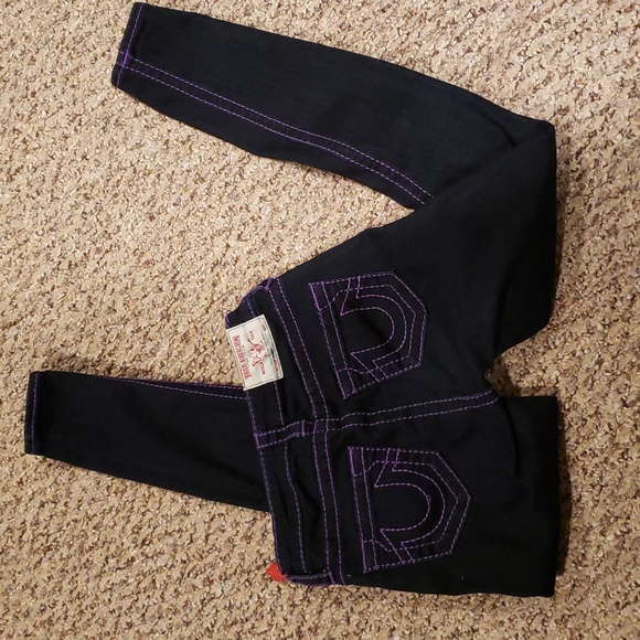 Women's True Religion Jeans..size 26..with purple trim - Picture 3 of 4